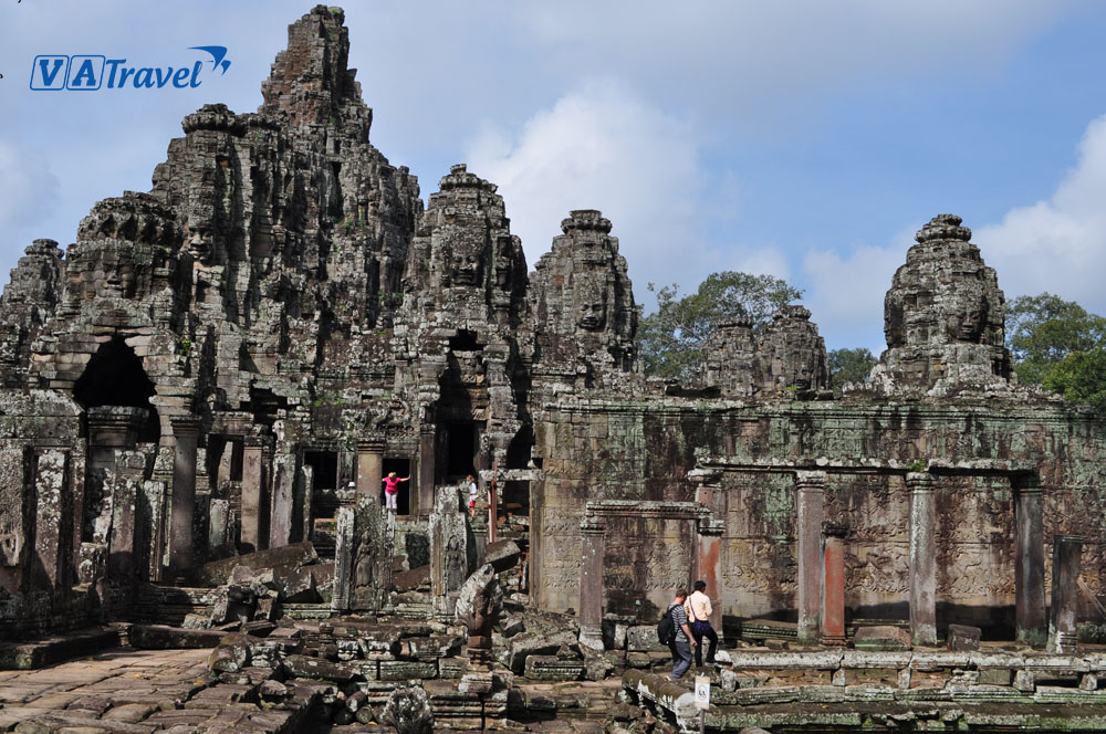 Khám phá quần thể đền Angkor Thom