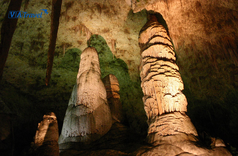 Hang Sơn Đoòng là một trong những hang động có cấu trúc phức tạp và lớn nhất thế giới. Hãy cùng khám phá cảm giác thách thức khi bước vào một thế giới hoang sơ, đầy bí ẩn và đẹp như cổ tích.