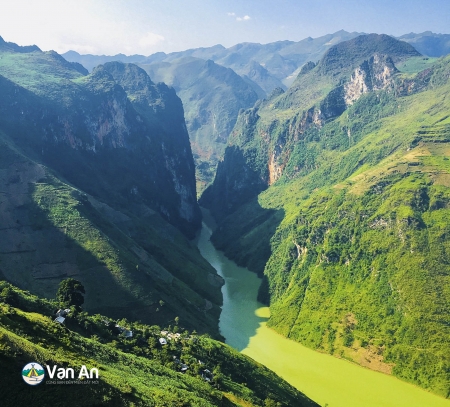 Lịch trình du lịch Hà Giang từ TP HCM (Tour 4 ngày 3 đêm). 