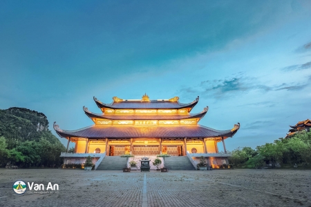 TOUR TP.HCM – BÁI ĐÍNH, TRÀNG AN – HẠ LONG – YÊN TỬ - HÀ NỘI