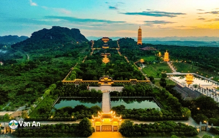 TOUR TP.HCM – NINH BÌNH – HẠ LONG – YÊN TỬ (3 NGÀY 2 ĐÊM)